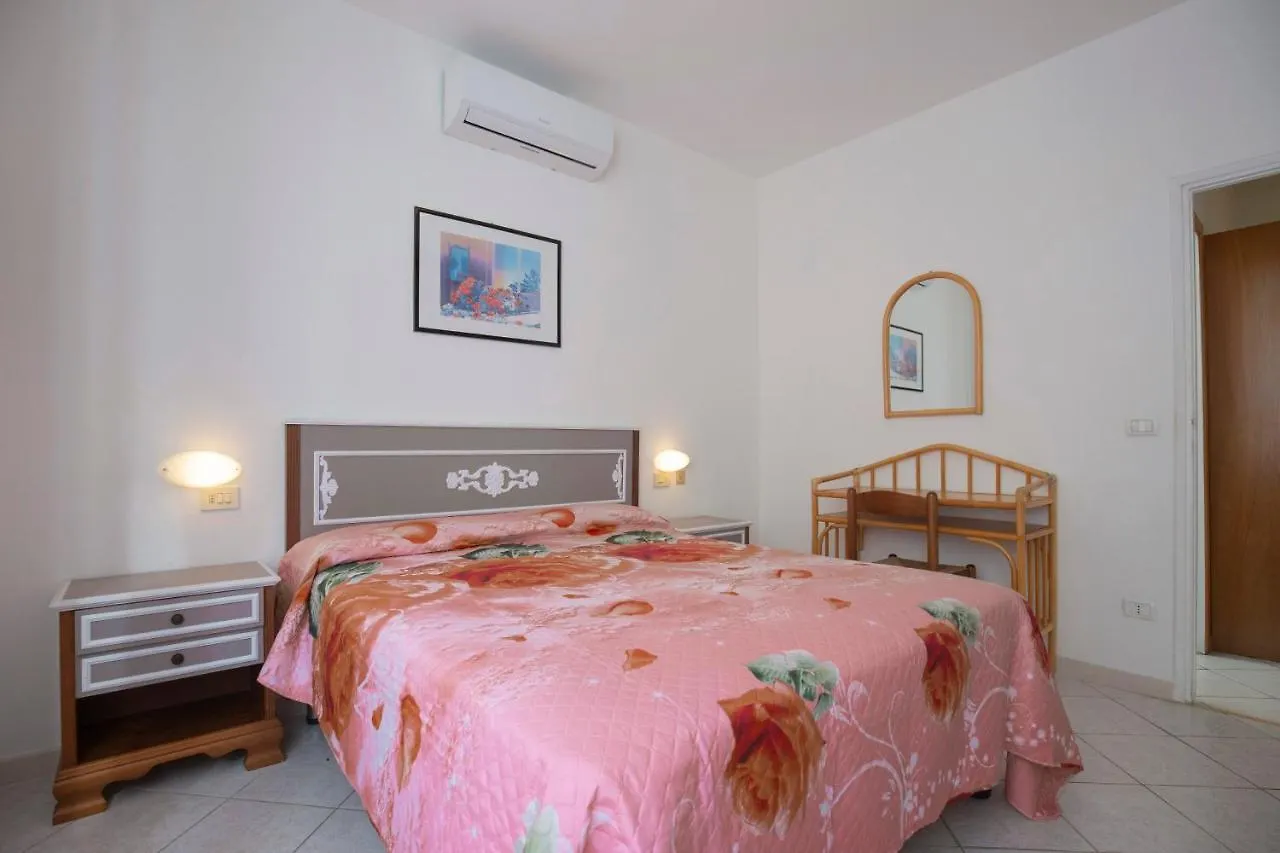 Prázdninový dům Vila Helloelba Lentisco Centro Marina di Campo